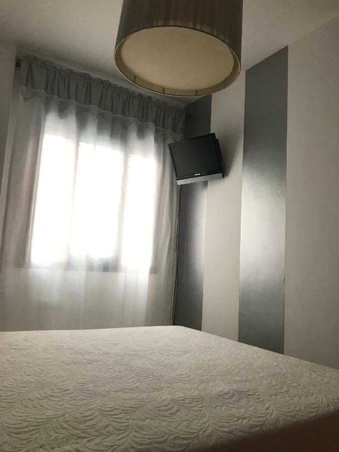 Apartamento Cadiz De Cine Ngoại thất bức ảnh